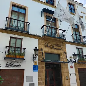 2* Pensión Palacio San Bartolomé