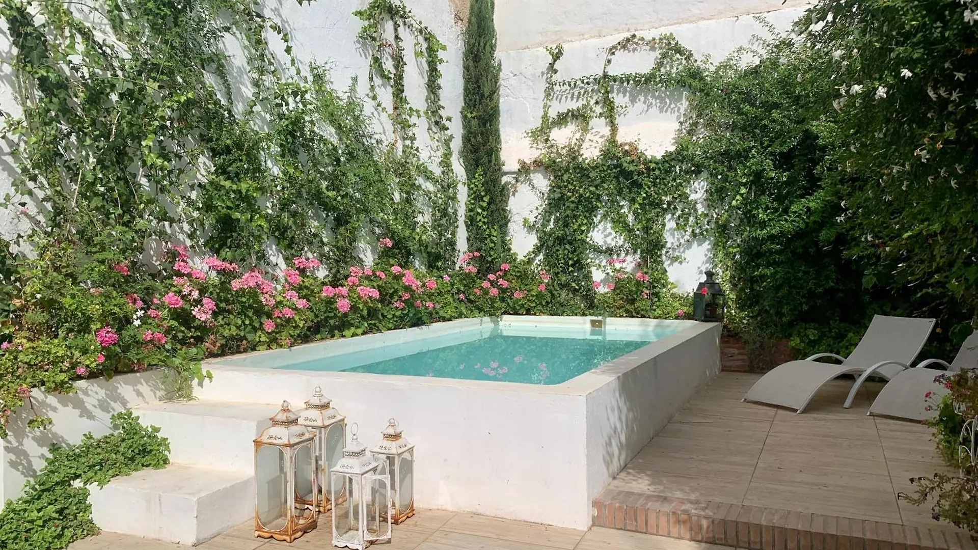 Patios Del Agua Bed & Breakfast El Puerto de Santa Maria 0*,  Spain
